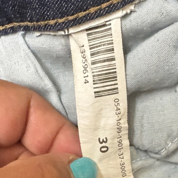 Bluenotes women’s Dark Blue Bermuda Jean short, size 30 - Picture 7 of 8